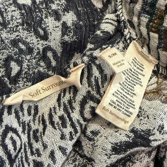 Soft Surroundings Blue & White Knit Boho Pattern Beaded Kimono Wrap W Fringe OS - Picture 8 of 8